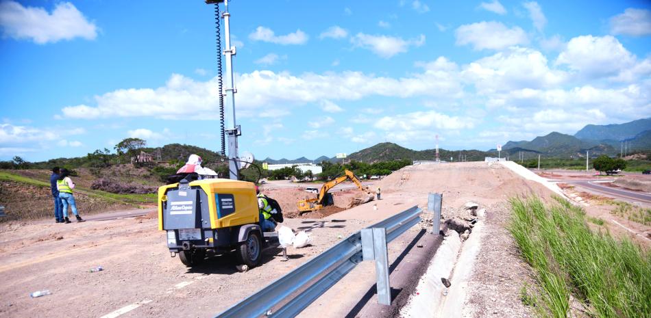 La Circunvalación de Baní colapsa a los dos meses de inaugurada