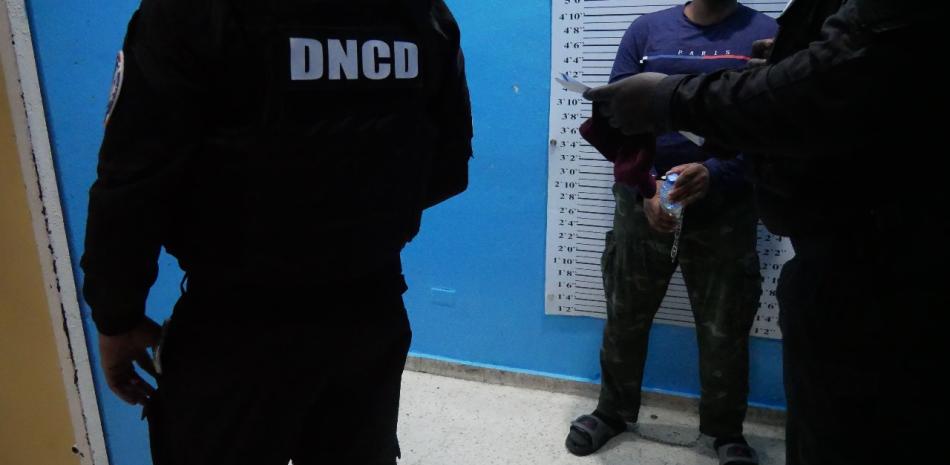 Revisión policial previa a la extradición.