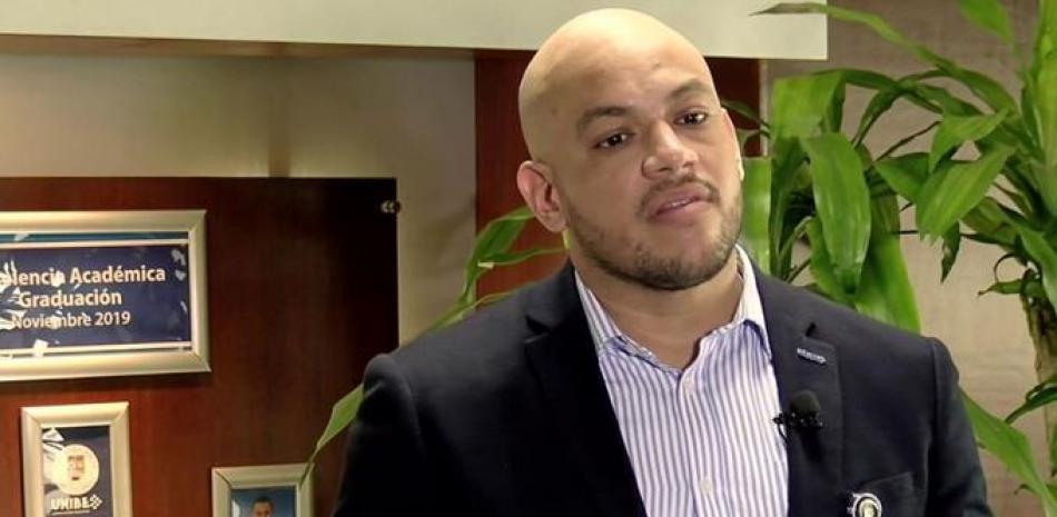 Virólogo insta al país a anticipar medidas frente al Covid-19