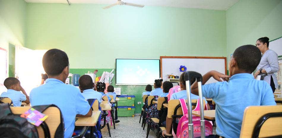 Colectivo ciudadano revela más de medio millón de niños está fuera del sistema escolar