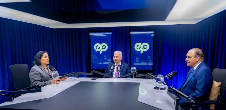 El presidente del Senado justifica aprobación "al vapor" de proyectos de ley