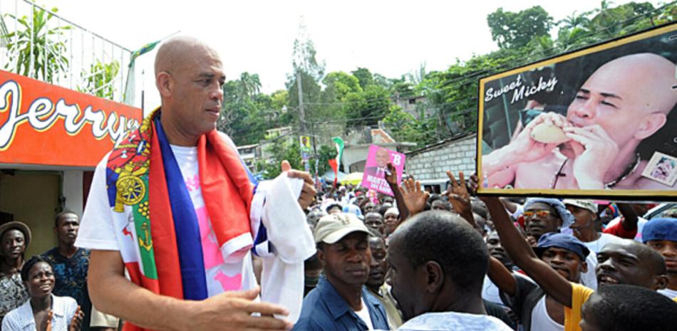 No solo Michel Martelly fue sancionado por la Unión Europea, sino también Rony Celestin, un exsenador de Haití “implicado en la violencia vinculada a grupos armados y contrabando”, indicó el Consejo.