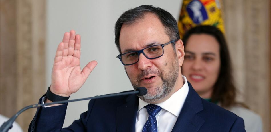 El Ministro de Relaciones Exteriores de Venezuela, Yvan Gil, habla durante una conferencia de prensa en Caracas el 22 de diciembre de 2025.