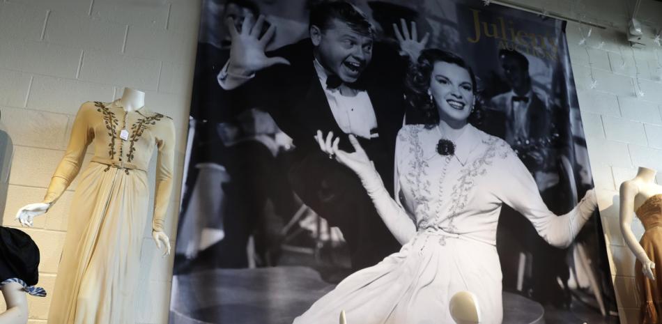 Judy Garland, quien tras rodar más de 20 películas, entre ellas el legendario Mago de Oz, se oscureció por sus problemas psicológicos y adicciones, hasta dejar abruptamente los platós. EFE/Mike Nelson