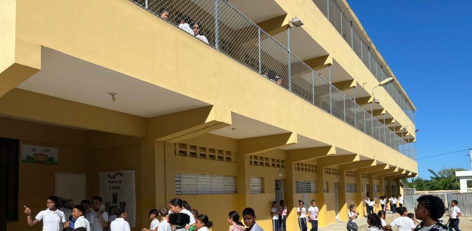 Indicó que para este 2026, el Gobierno tiene programado invertir más de seis mil millones en los trabajos de mantenimientos correctivos