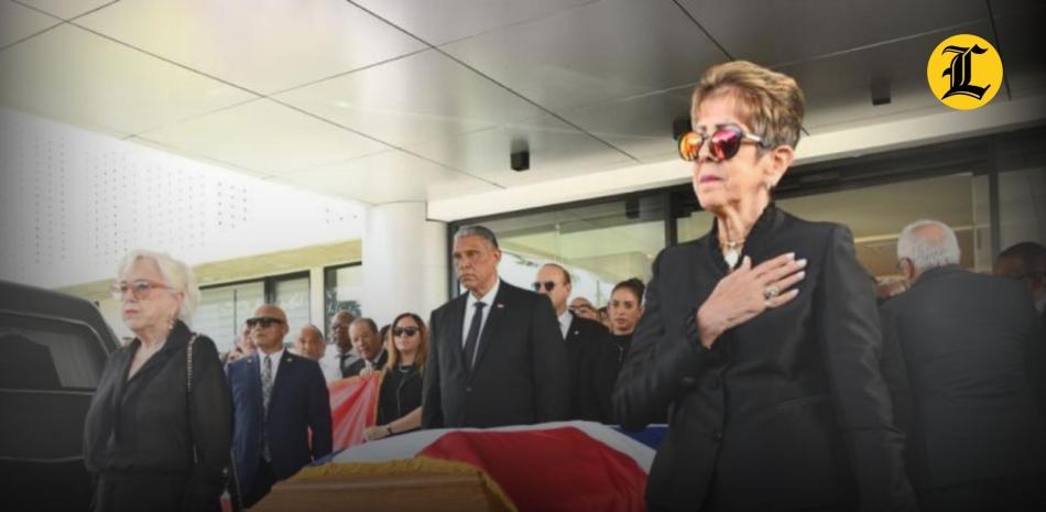 El presidente del Senado, Ricardo de los Santos, expresó que esta es la "despedida de un grande", tras destacar el legado y aportes de Alburquerque<br /><br />https://listindiario.com/la-republica/20260201/restos-ramon-alburquerque-expuestos-congreso-nacional-lmd_892249.html