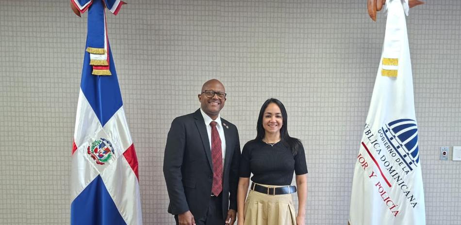 Luis Peña Núñez, presidente del CMD y Faride Raful, ministra de Interior y Policía.