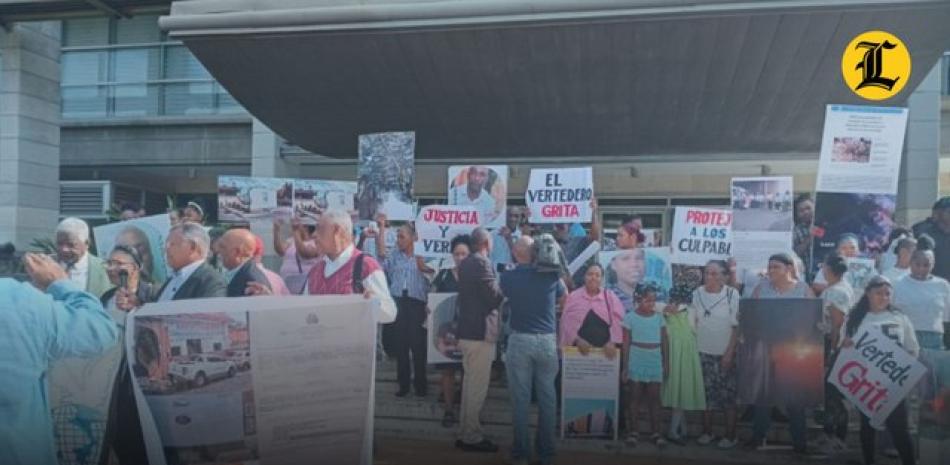 El grupo protestante afirmó que ni los dueños de la fábrica ni ningún responsable ha dado la cara frente a los familiares de las víctimas.<br />