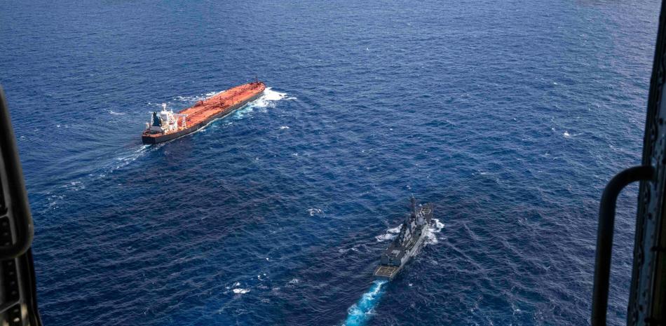 Barco petrolero interceptado en el Océano Índico. "FOTO DE AFP / CUENTA X DEL DEPARTAMENTO DE DEFENSA DE EE. UU.