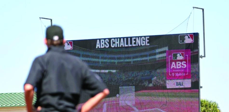 El ABS Challenge de esta forma funcionará en cada uno de los estadios de Grandes Ligas. Los equipos tendrán la oportunidad de pedir dos llamadas por partido, las cuales pudieran mantenerse en caso de que sean ganadas.
