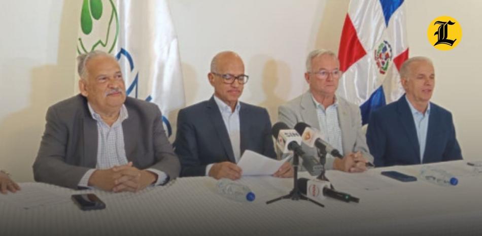 El organismo atribuye que cualquier incremento sería producto de especulaciones por parte de los industriales.<br /><br />https://listindiario.com/economia/20260326/comerciantes-descartan-aumentan-precio-productos-canasta-basica_899378.html