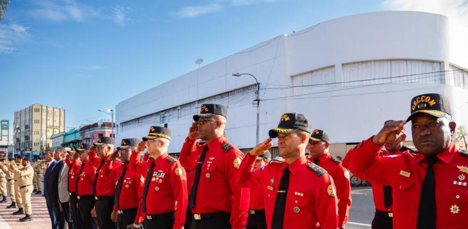 Activan operativos contra alcohol adulterado en feriado de Samana Mayor