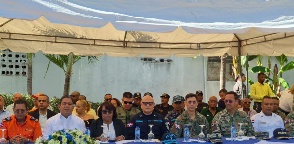 Operativo de Semana Santa moviliza a más de 900 agentes en Barahona