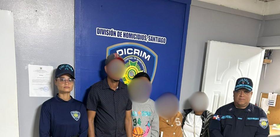 Fue entregada sana y salva adolescente reportada como desaparecida en Santiago