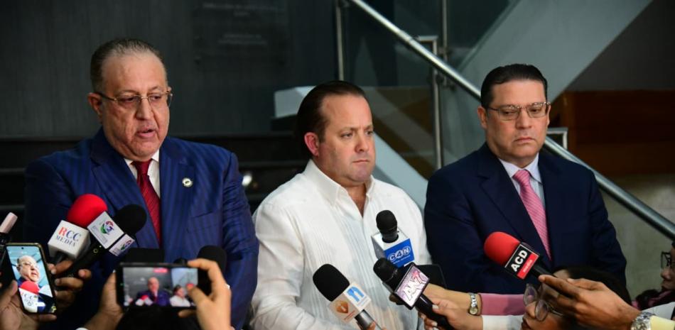 Magín Díaz, José Ignacio Paliza y Eduardo Sanz Lovatón