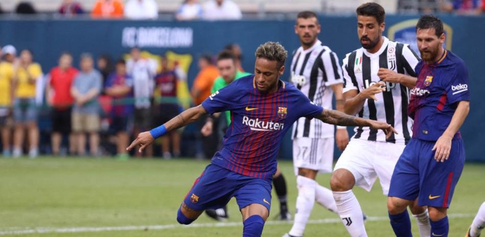 Neymar Jr. mientras disputaba sus últimos partidos con el Fútbol Club Barcelona en la pretemporada de la campaña 2017-18.
