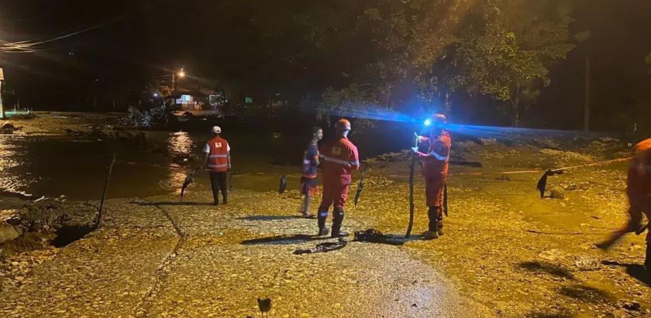 
        COE reporta 15 localidades incomunicadas y 74 viviendas afectadas y 22 provincias en alerta
    