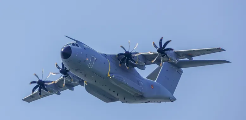 
        Aeronave belga fue atacada a tiros cuando transportaba soldados a Haití; militares aterrizaron en RD
    