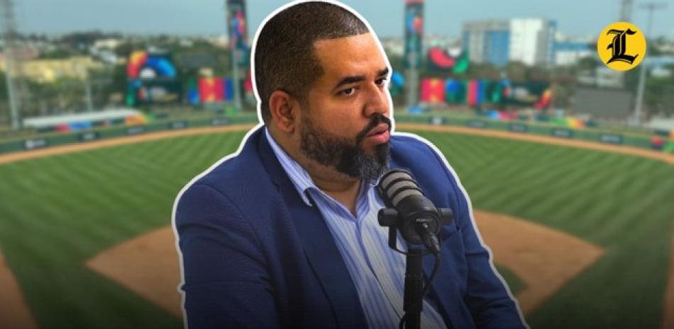 El nativo de Azua se distingue en sus labores de comentarista político, de béisbol y otros deportes. <br /><br />https://listindiario.com/el-deporte/20260428/politica-pelota-gran-fusion-jose-luis-mendoza_903688.html
