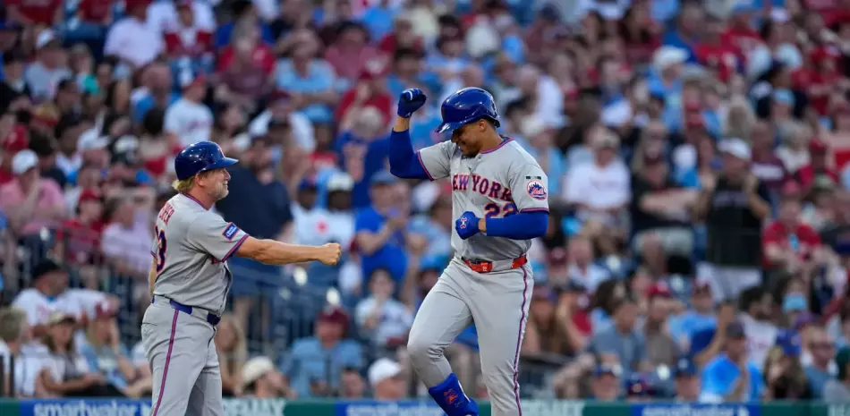 Juan Soto connects two home runs to lead the Mets to a victory over the Fils