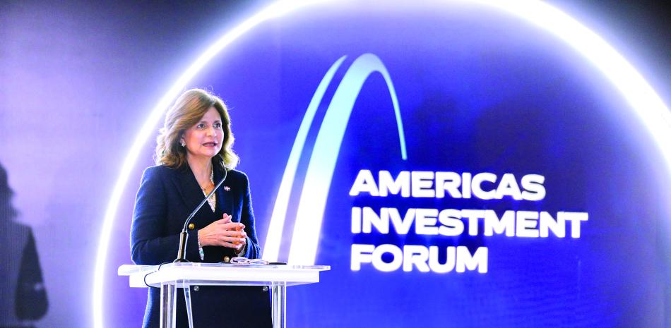 La vicepresidenta Raquel Peña destacó el impacto de la IED en el crecimiento.