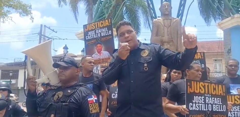 Antigua Orden Dominicana anuncia su salto a la política durante marcha en Moca