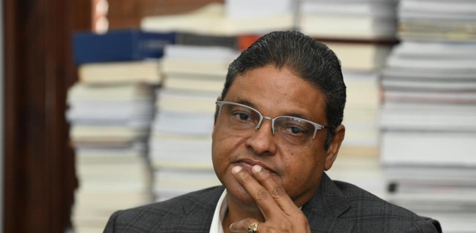 Someterán a director del Intrant por incumplimiento de ley que prohíbe patanas en carril izquierdo