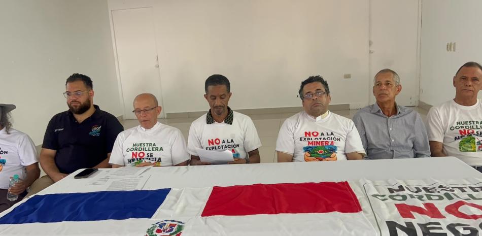 Las informaciones fueron ofrecidas en ruda de prensa.