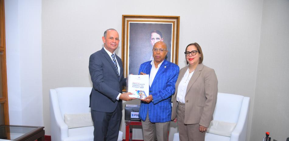 Entrega del proyecto de ley del Presupuesto General del Estado de 2027.
