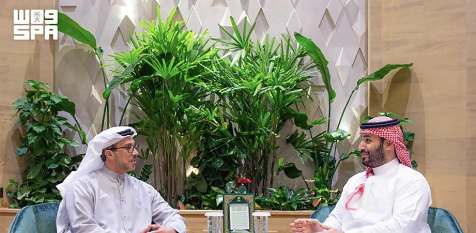 Mohamed bin Salmán destaca el rol de Arabia Saudí como pilar del suministro energético global ante el conflicto