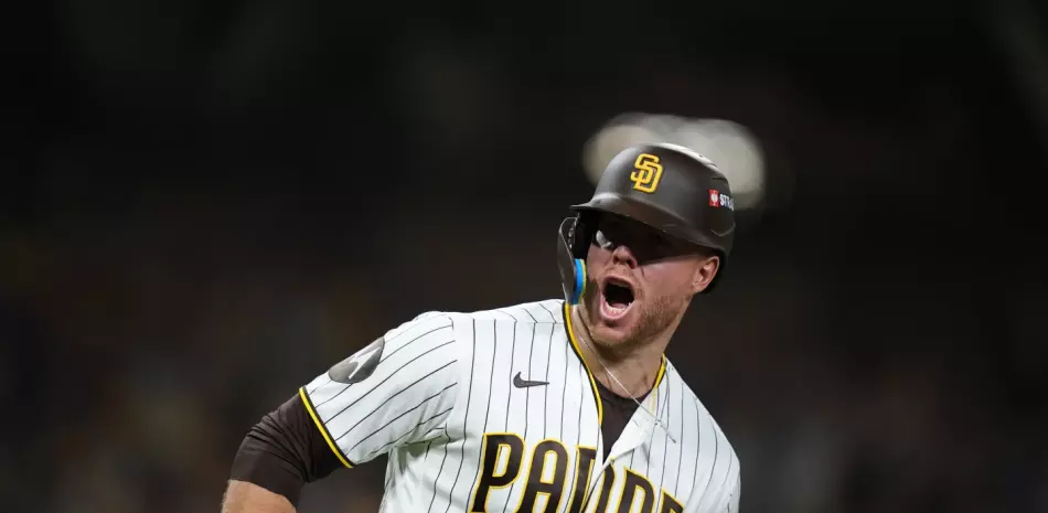 Los Padres barren a los Cachorros y se instalan en la serie divisional