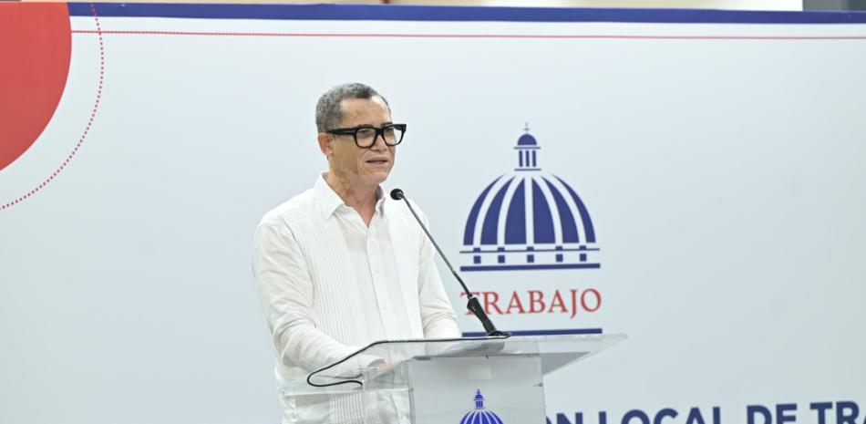 Olivares destacó la importancia de garantizar un trato digno y respetuoso a los ciudadanos que acuden a las instituciones públicas en busca de servicios