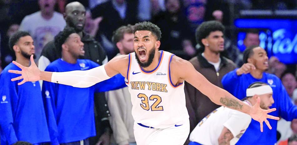 LeBron James y los Sixers se imponen a los Knicks en apertura de la NBA