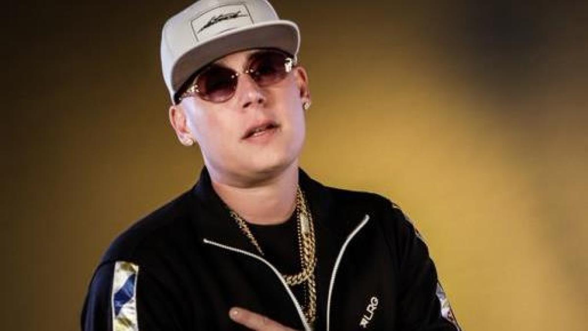 Cosculluela enfrenta querella por alegada “intimidación” mediante una llamada telefónica