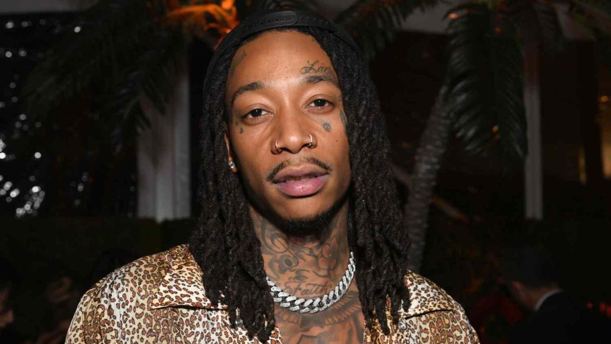 Rumanía ordena el arresto del rapero estadounidense Wiz Khalifa por fumar marihuana
