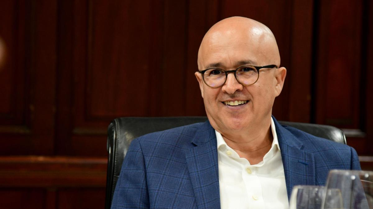 Domínguez Brito: “La crisis conductual de nuestros adolescentes es una alarma nacional”