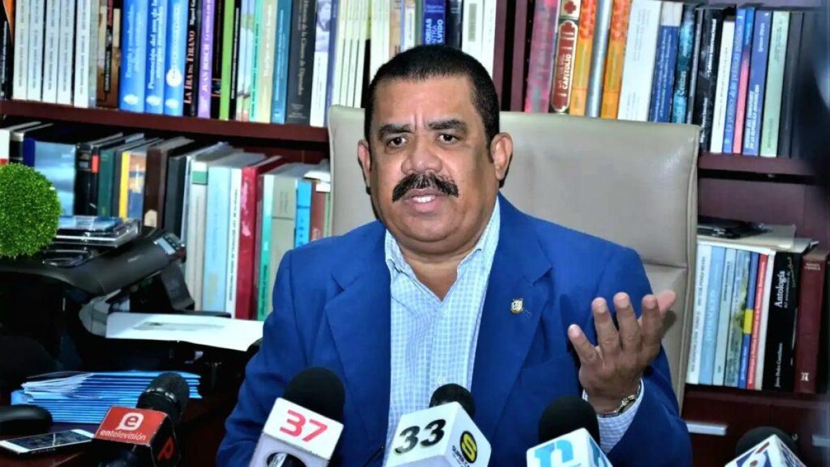 Exsenador califica fondo para fertilizantes como "positivo", pero afirma es insuficiente