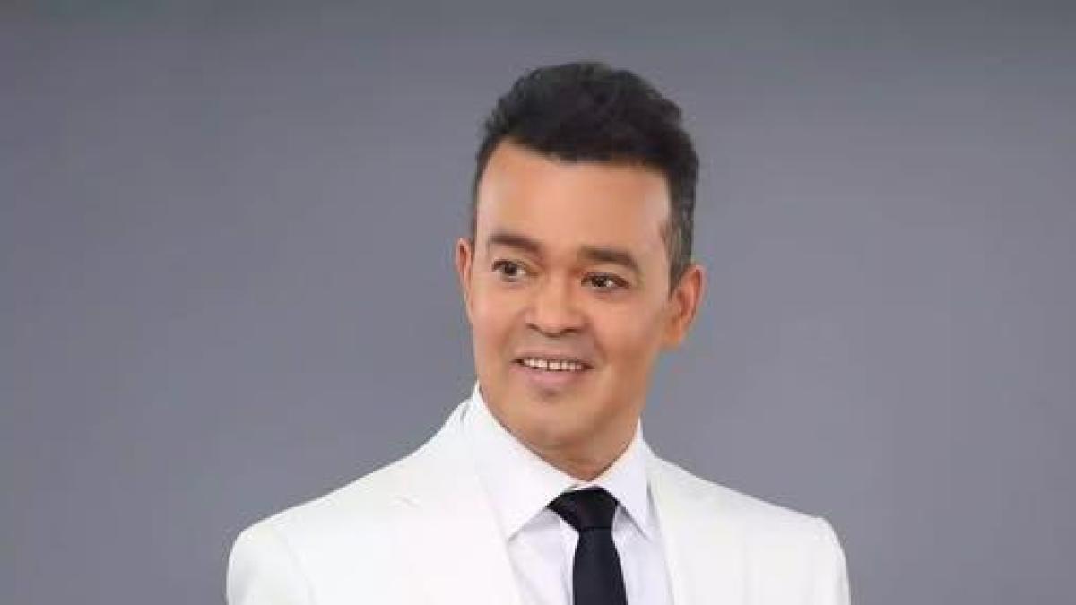 Alex Bueno se consideraba “hijo de Fernando Villalona” en la música
