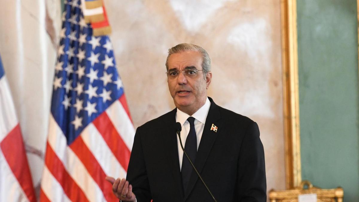 Gobierno ordena extradición de dominicano acusado por narcotráfico y lavado de activos