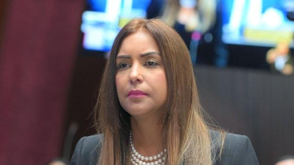 Proponen penalizar funcionarios Minerd por cupos escolares