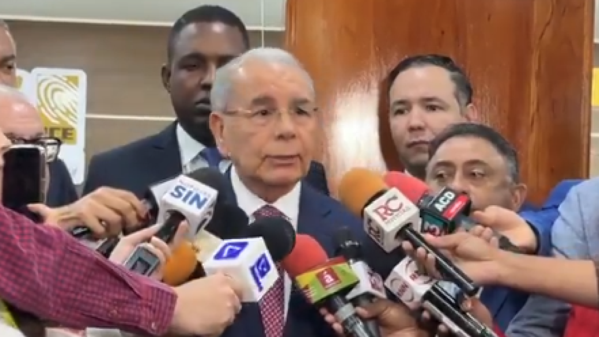 Danilo Medina: Gobierno del presidente Luis Abinader es sumamente lento en realización de obras