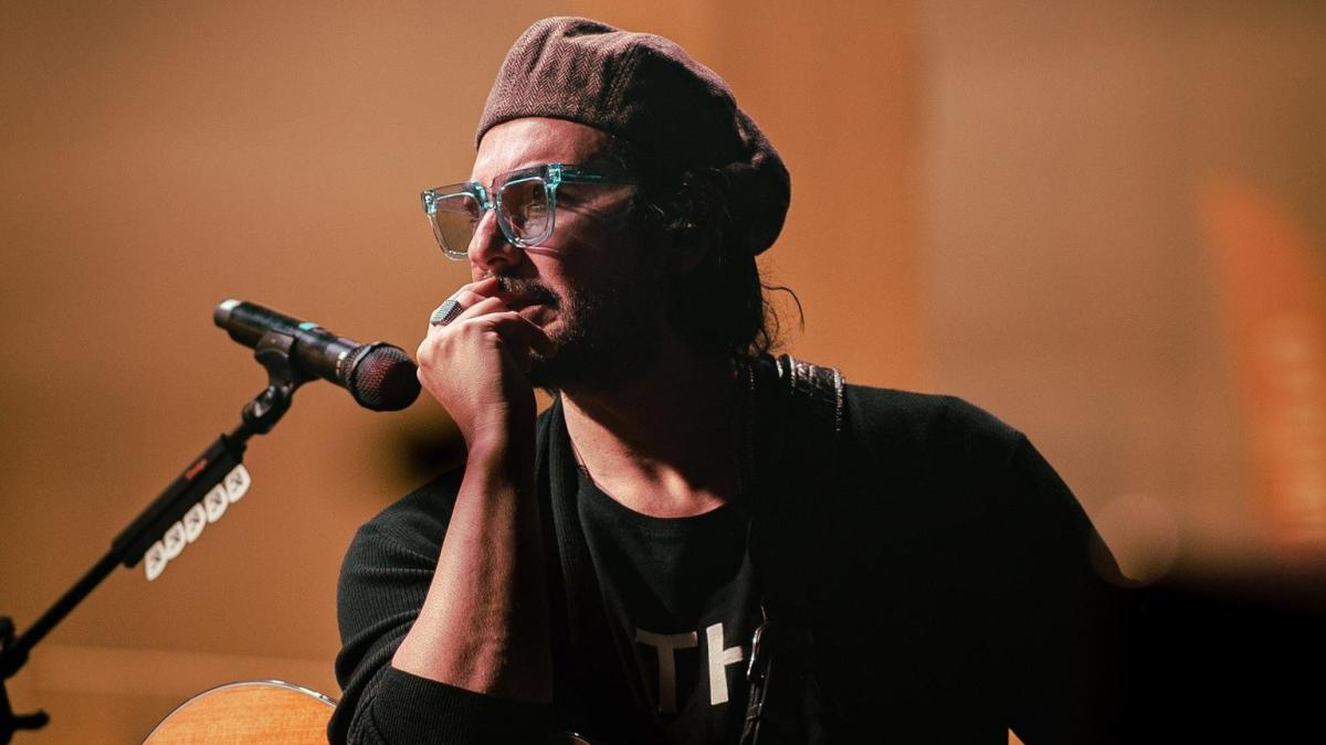 Beto Cuevas cantará por primera vez en Santiago