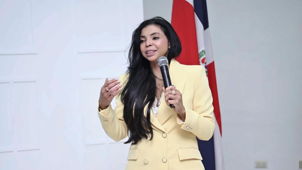Procuradora General llama a asumir compromiso con una educación centrada en valores