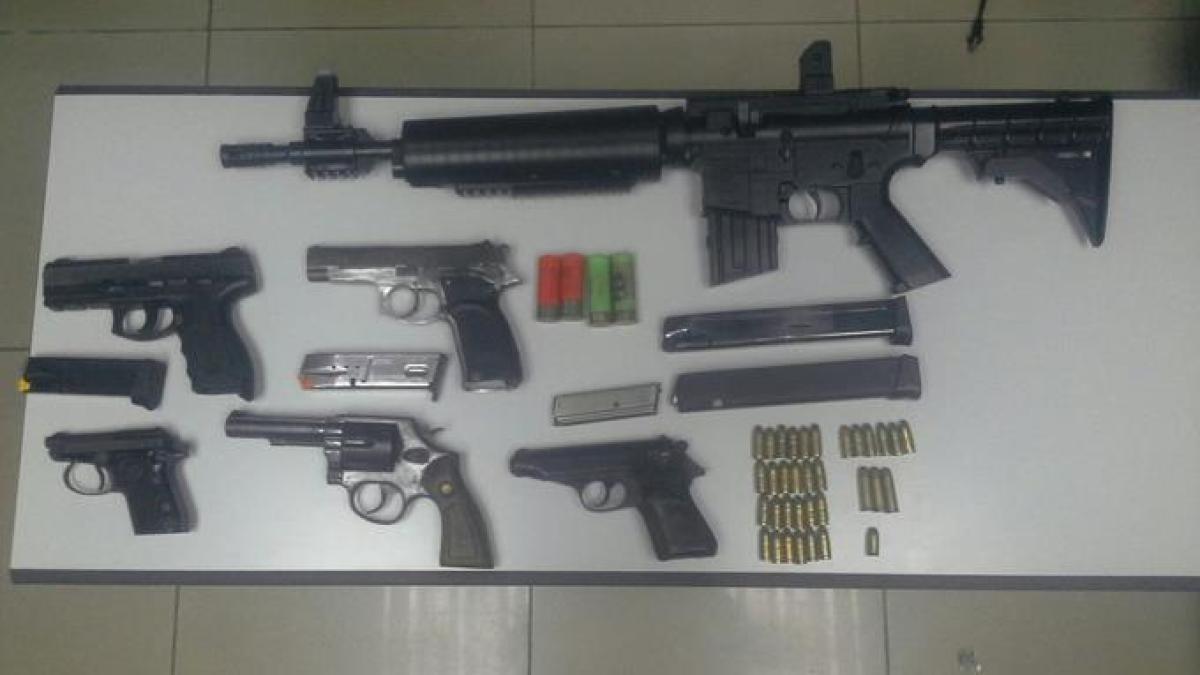 La Policía mata a dos de seis presuntos sicarios, ocupa armas de fuego y  vehículos