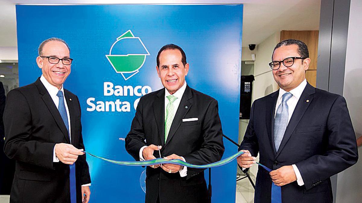 Banco Santa Cruz estrena sucursal