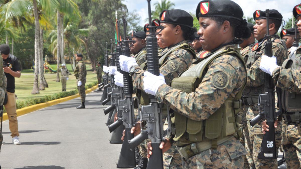 Hay 14 023 mujeres en las filas de Fuerzas Armadas