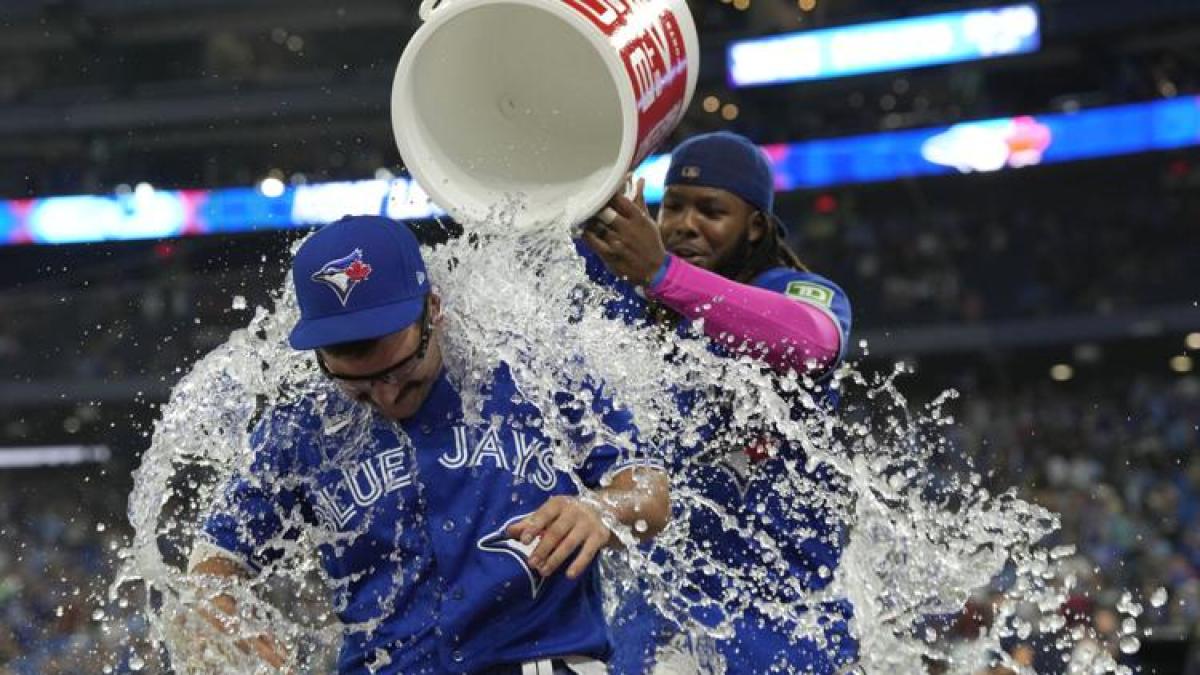 MLB: Quién es Davis Schneider, la nueva estrella de Azulejos