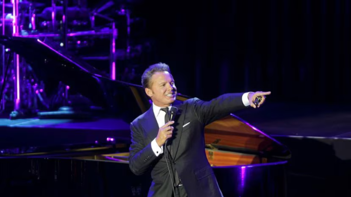 Luis Miguel se encuentra hospitalizado “por problemas del corazón”, según reportes