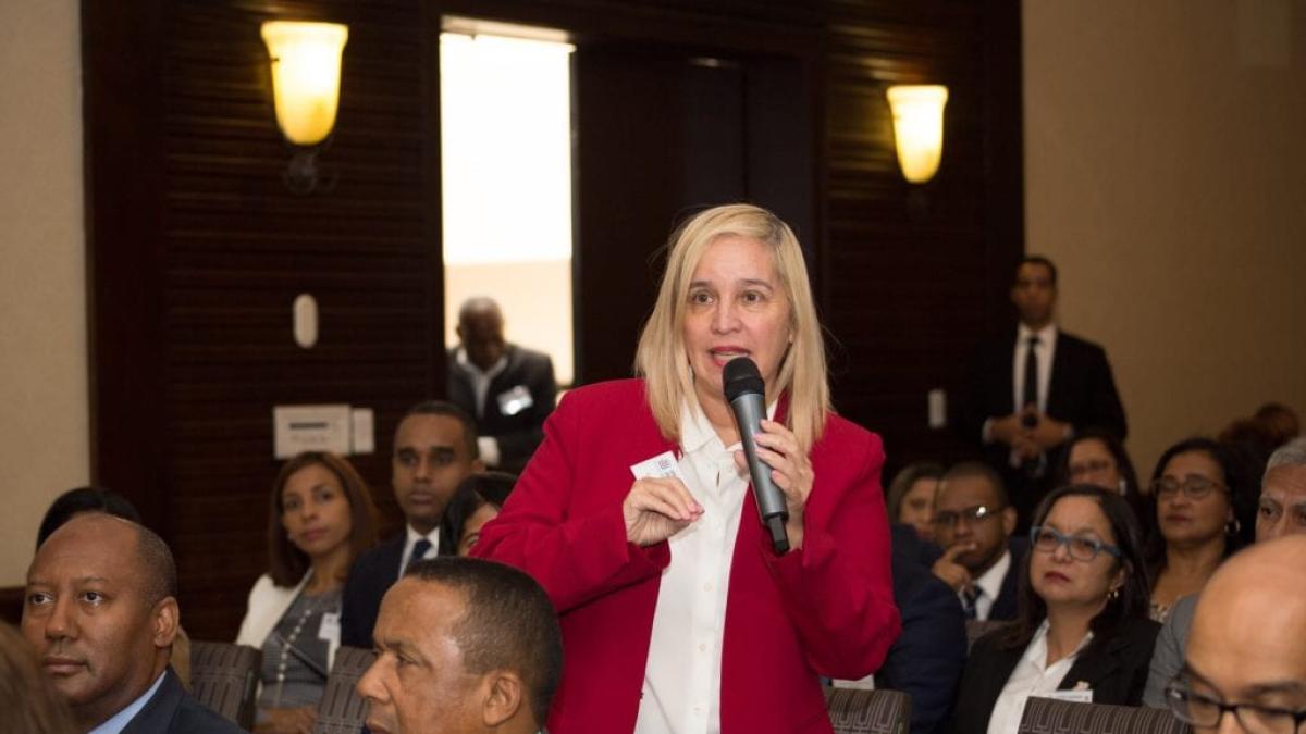 Jueza Isis Muñiz tendrá control de investigaciones contra fiscal acusado de recibir 10,000 dólares