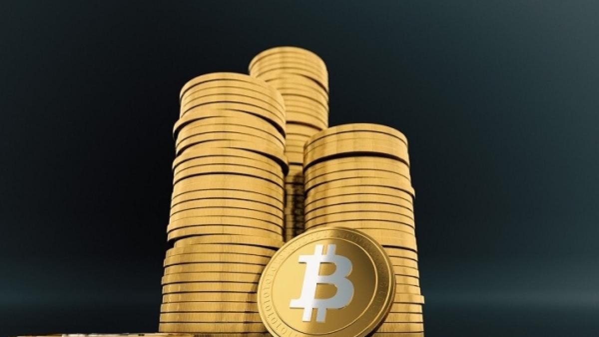 El bitcoin se desploma más del 13 % y el ether, un 18 %, ante el miedo de  recesión en EEUU
